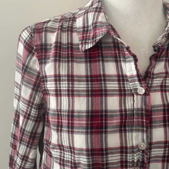 GAP Plaid Button-down Shirt boyfriend fit, small - Picture 2 of 4
